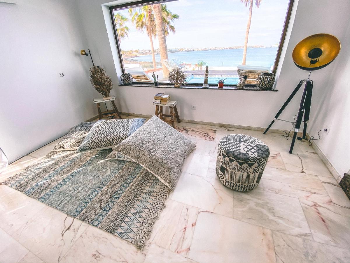 Villa Los Flamencos By Veaco- Beachfront & Pool コラレホ エクステリア 写真