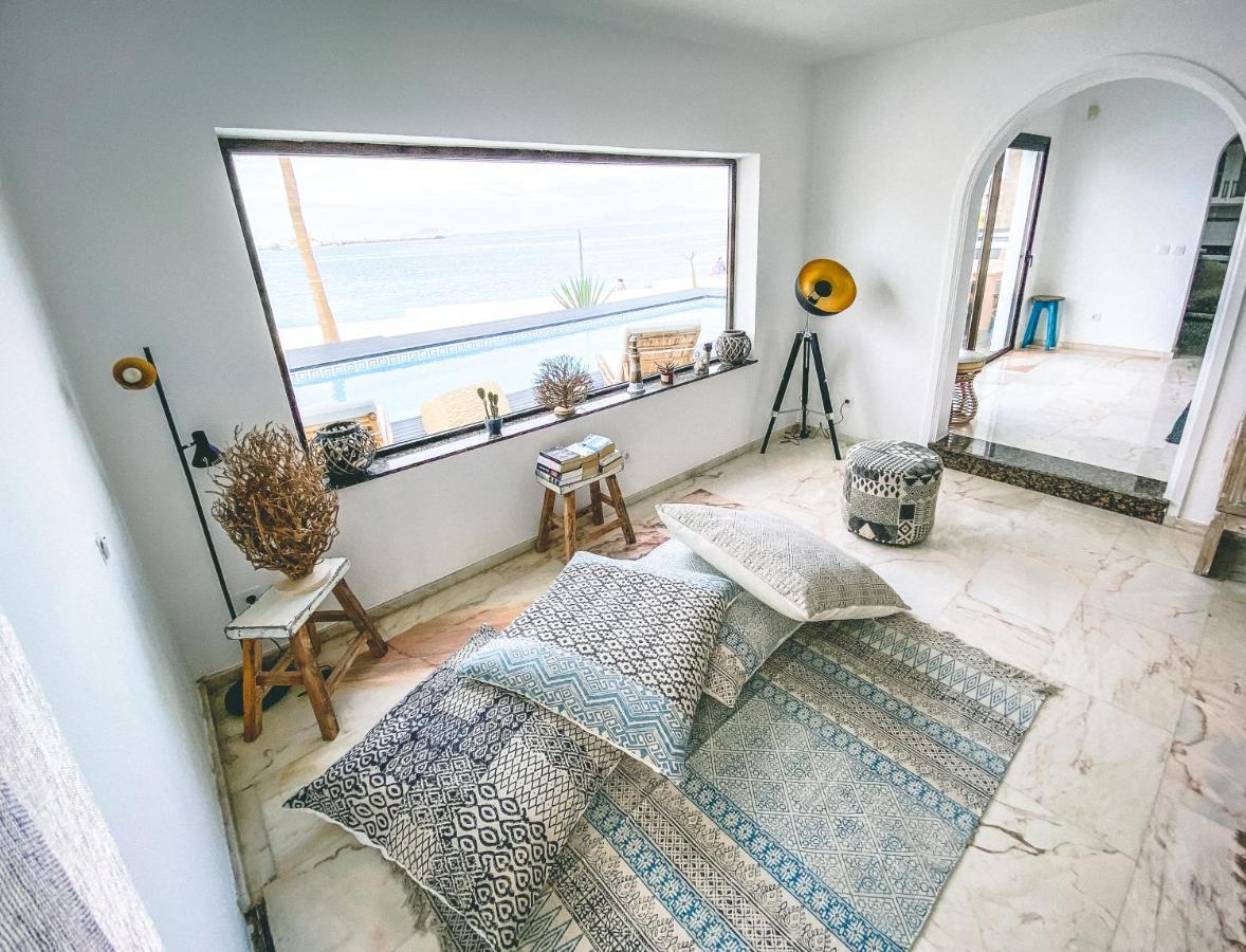 Villa Los Flamencos By Veaco- Beachfront & Pool コラレホ エクステリア 写真